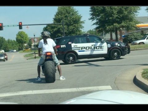 BURNOUT IN FRONT OF COPS!! CRAZY GUY ON GSXR 1000 STREET BIKE