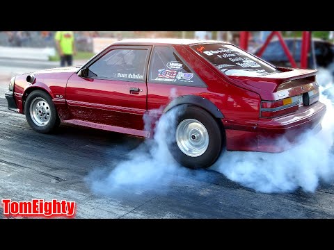 Muscle Cars Drag Racing