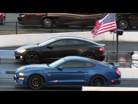 Tesla vs American Muscle Cars – drag racing